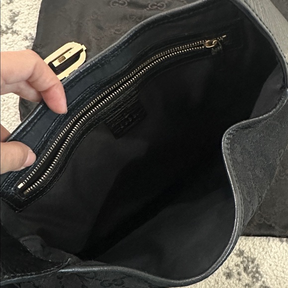 GUCCI Sherry Line GG Pattern Hand One Black Canvas Leather Gold Hardware - Picture 9 of 10